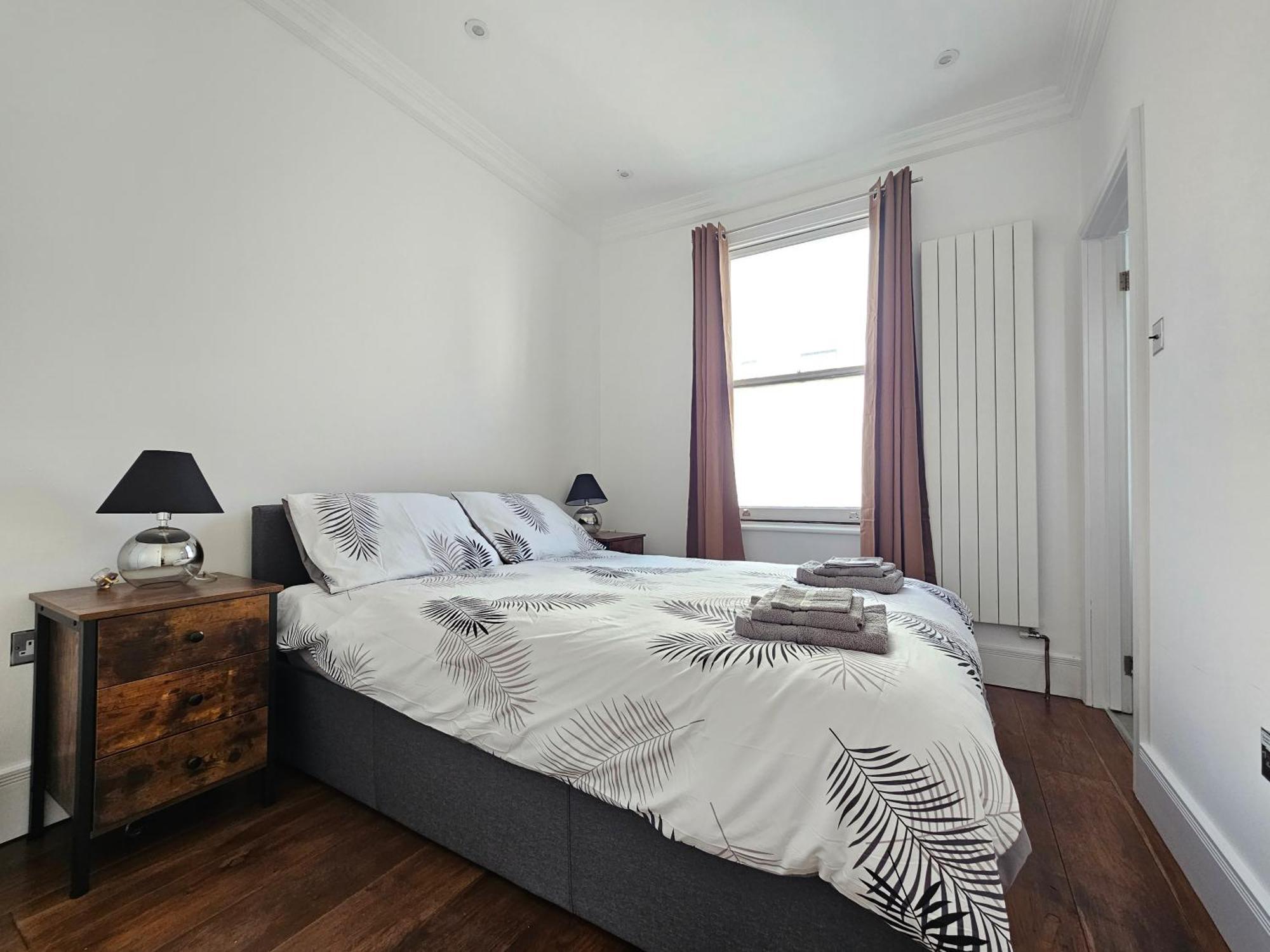 Charming 2 Bedroom Flat In Paddington 런던 외부 사진