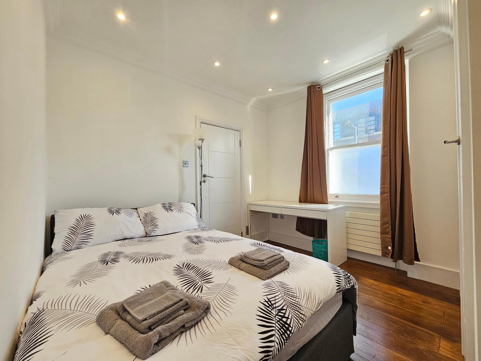 Charming 2 Bedroom Flat In Paddington 런던 외부 사진